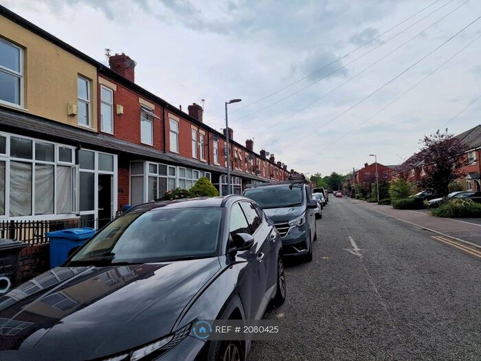 3 Bedroom Terraced House To Rent In Kennedy Road, Salford, M5