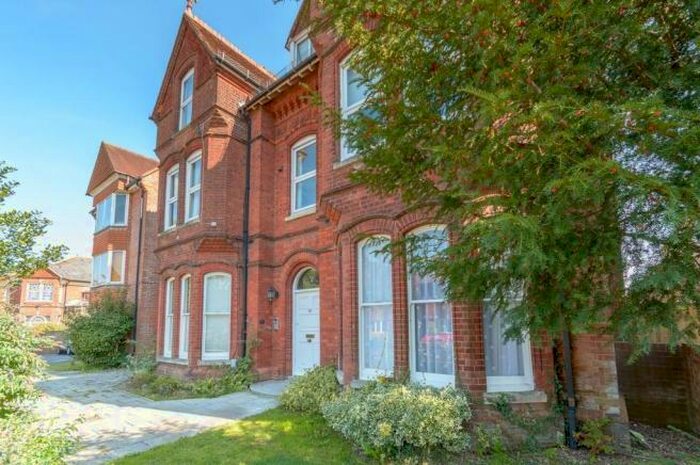 1 Bedroom Apartment To Rent In Salisbury, Wiltshire, SP1