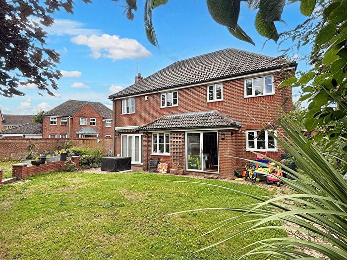 5 Bedroom Detached House For Sale In Thornton Close, Willesborough, TN24