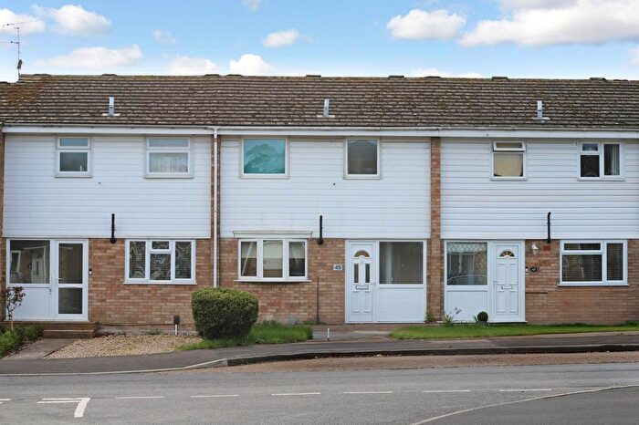 3 Bedroom Terraced House For Sale In Buckingham Road, Tring, HP23
