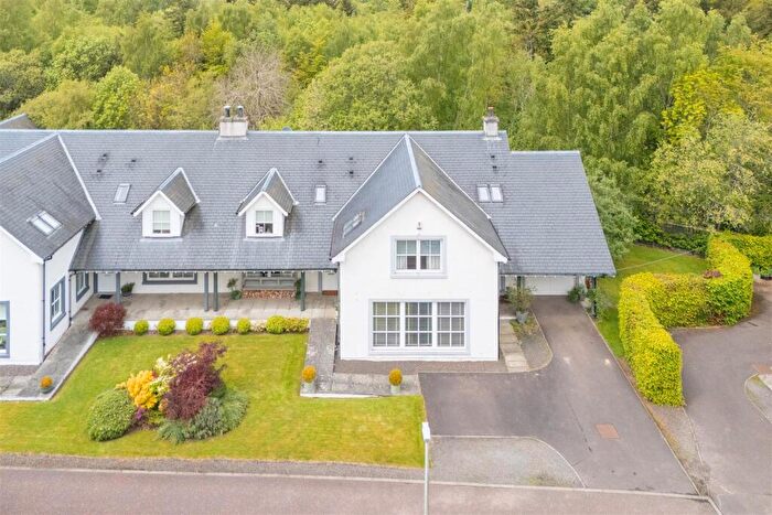 4 Bedroom Semi Detached House For Sale In Strathallan Bank, Forgandenny, Perth, PH2