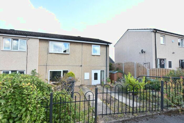 3 Bedroom Semi-Detached House To Rent In Westbrook Road, Chapeltown, Sheffield, S35