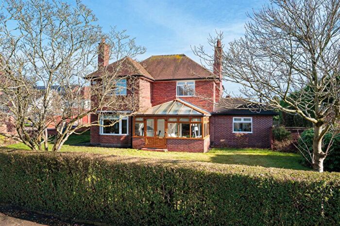 5 Bedroom Detached House For Sale In The Avenue, Tarporley, CW6