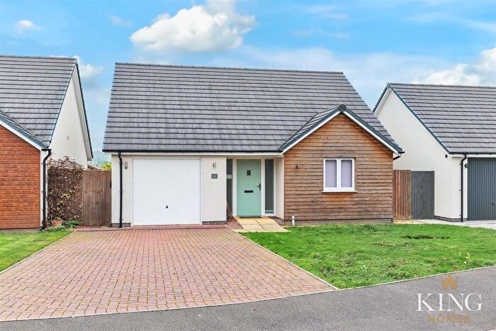 2 Bedroom Detached Bungalow For Sale In Glebe Meadow, Norton, Evesham, WR11
