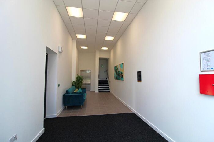 2 Bedroom Apartment To Rent In Hutton Road, Shenfield, CM15