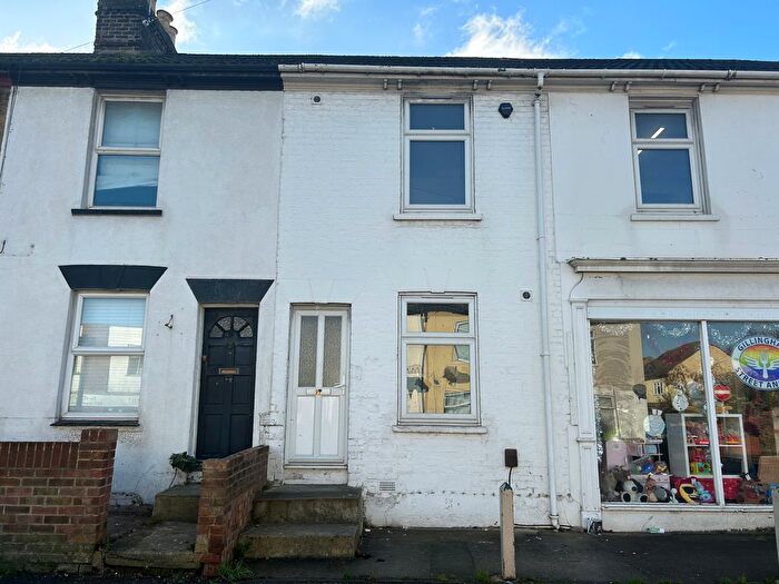 2 Bedroom Terraced House To Rent In Jeffery Street, Gillingham, ME7