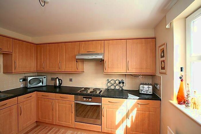 2 Bedroom Flat To Rent In Margaret Place, City Centre, Aberdeen, AB10