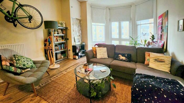 1 Bedroom Flat To Rent In Wilbury Road, Hove, BN3