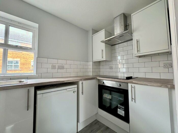 2 Bedroom Detached House To Rent In Paxton, Bristol, BS16