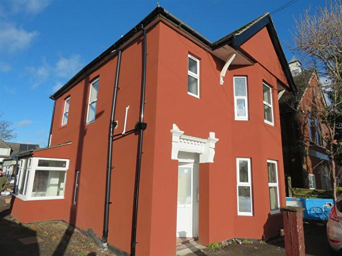 1 Bedroom Flat To Rent In Whitefield Road, New Milton, BH25