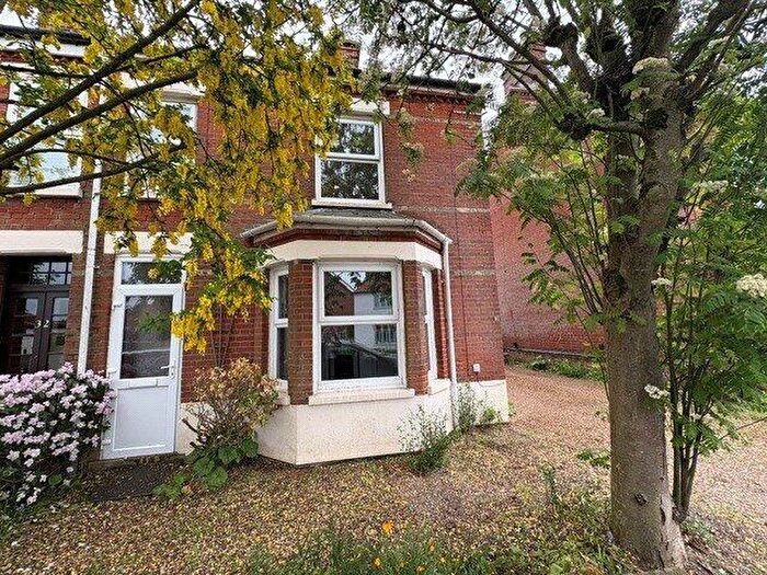 3 Bedroom Semi-Detached House To Rent In Norwich Road, Wymondham, Norfolk, NR18