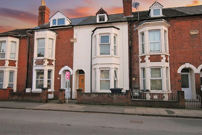 4 Bedroom Terraced House For Sale In Derby Road, Gloucester, GL1