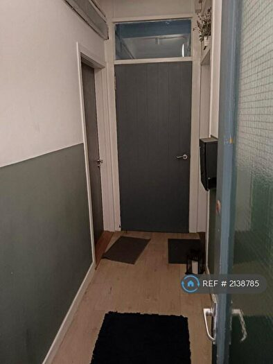 2 Bedroom Flat To Rent In Avon Street, Hamilton, ML3