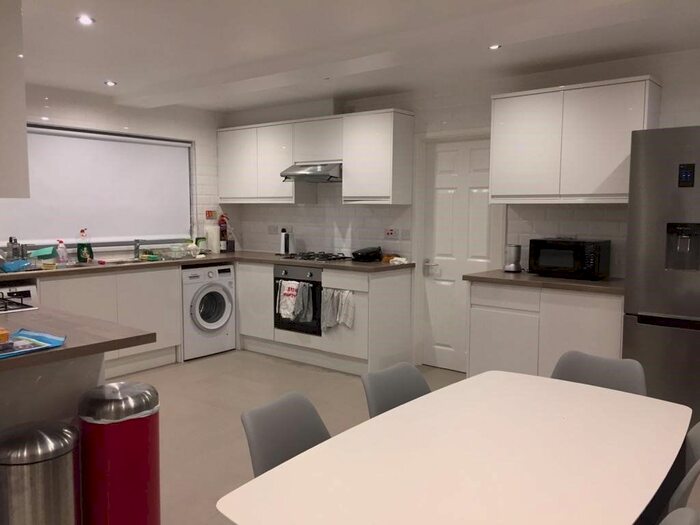 8 Bedroom Property To Rent In Tawney Street, Oxford, Oxford, OX4