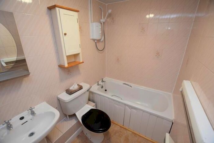 1 Bedroom Flat To Rent In Marshall Place, Perth, PH2