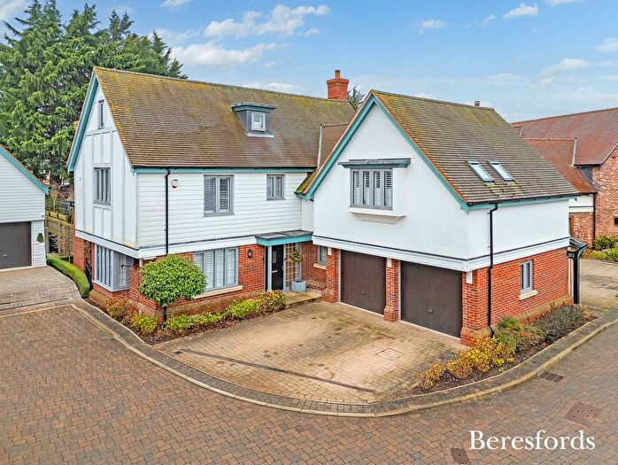 5 Bedroom Detached House For Sale In Woodland Way, Edney Common, CM1