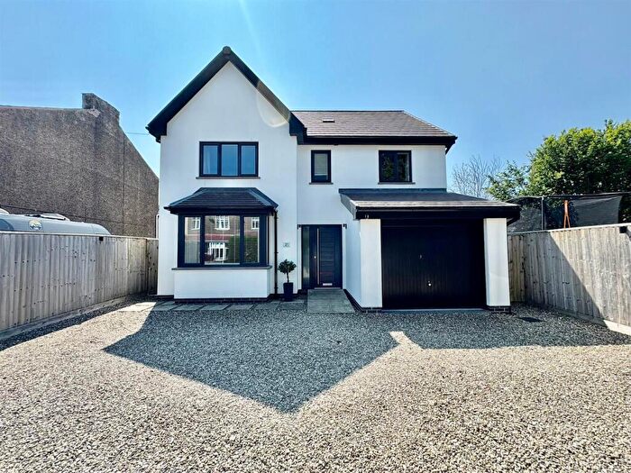 5 Bedroom Detached House To Rent In Hollywood Avenue, Penwortham, Preston, PR1