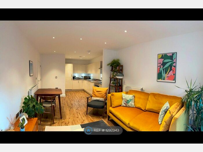 1 Bedroom Flat To Rent In Kerswell Court, London SE18