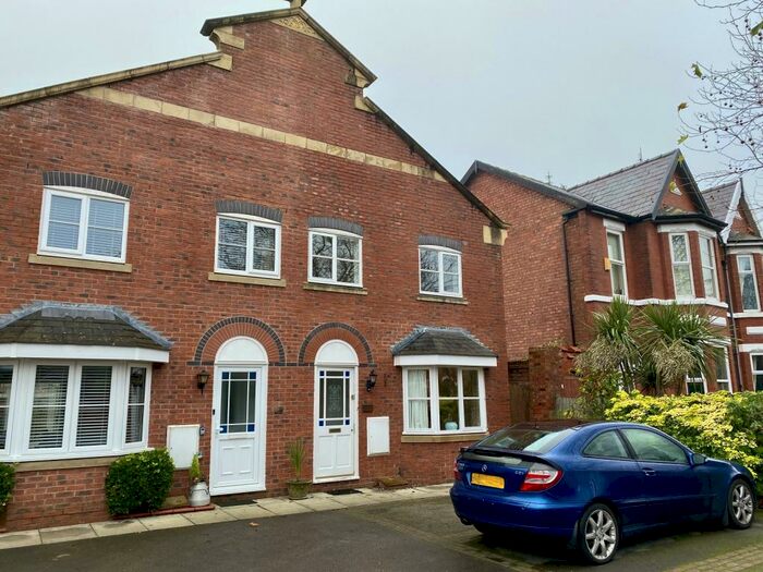 3 Bedroom Semi-Detached House To Rent In Cambridge Road, Southport, Merseyside., PR9