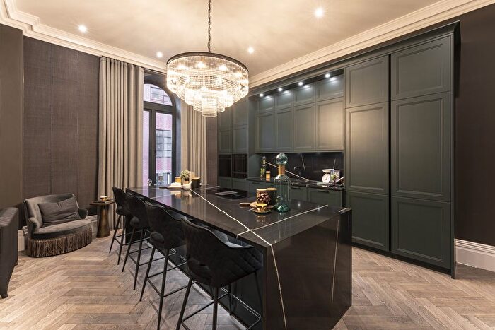 5 Bedroom Villa For Sale In Heaton Courtyard Camden Street, Birmingham, B1