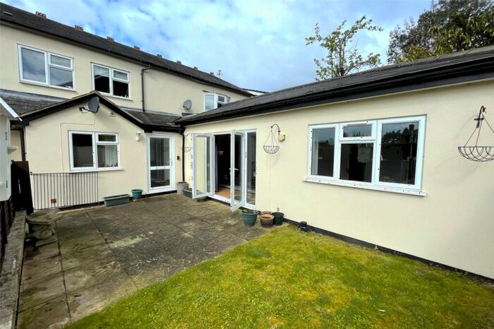 2 Bedroom Bungalow For Sale In Woodlands Road, Camberley, Surrey, GU15