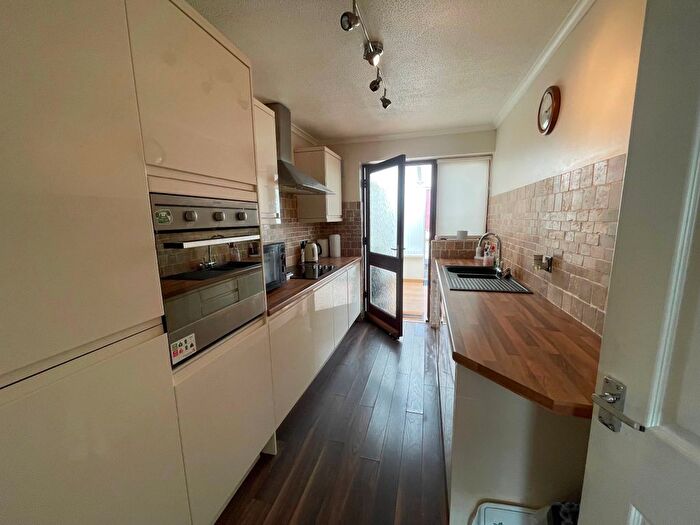 3 Bedroom Semi-Detached House To Rent In Carlton Road, Clydach, Swansea, SA6