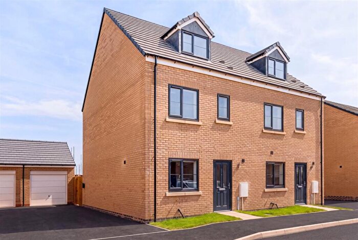 3 Bedroom Semi Detached House To Rent In Elizabeth Gate, Long Sutton, PE12