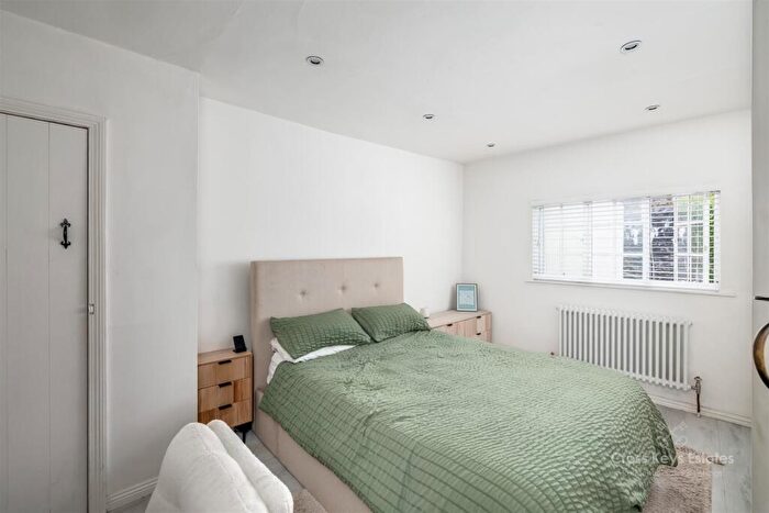 2 Bedroom House For Sale In Southside Street, The Barbican, PL1