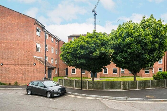 2 Bedroom Flat To Rent In Barker Drive, Camden, NW1