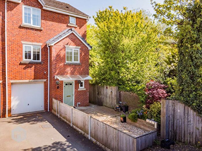 4 Bedroom Semi-Detached House For Sale In Valley View, Bury, BL8