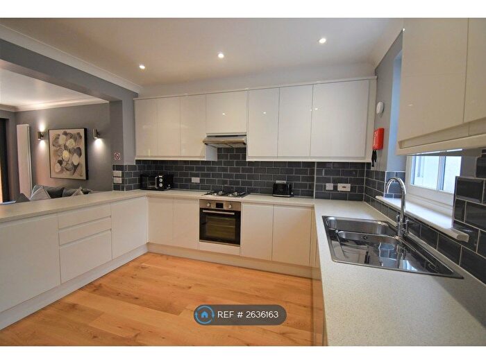 4 Bedroom Terraced House To Rent In Erleigh Road, Reading, RG1