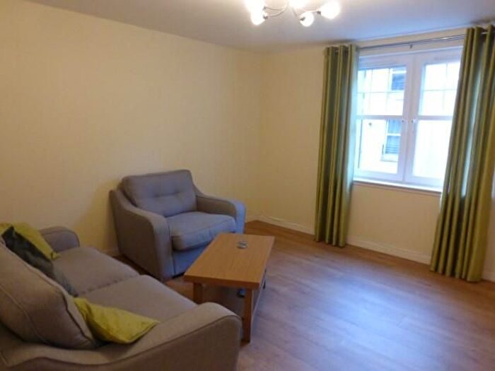 2 Bedroom Flat To Rent In Chapel Street, Aberdeen, AB10