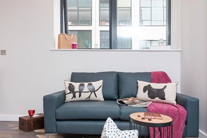 1 Bedroom Apartment To Rent In Salisbury House, Granby Row, Manchester, Greater Manchester, M1
