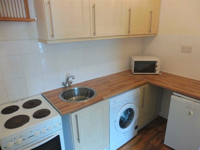 1 Bedroom Flat To Rent In Kings Road, Cardiff, CF11