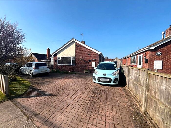 3 Bedroom Detached Bungalow For Sale In Eastfield Lane, Grimoldby, LN11
