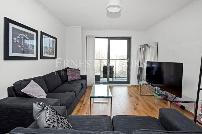 2 Bedroom Apartment To Rent In Chi Building, Crowder Street, London, E1