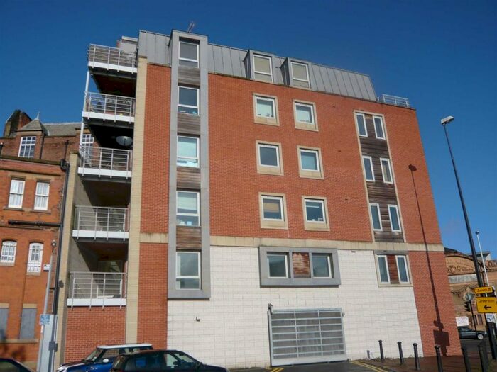 2 Bedroom Apartment To Rent In Chapel Point, Chapel Street, Salford, M3
