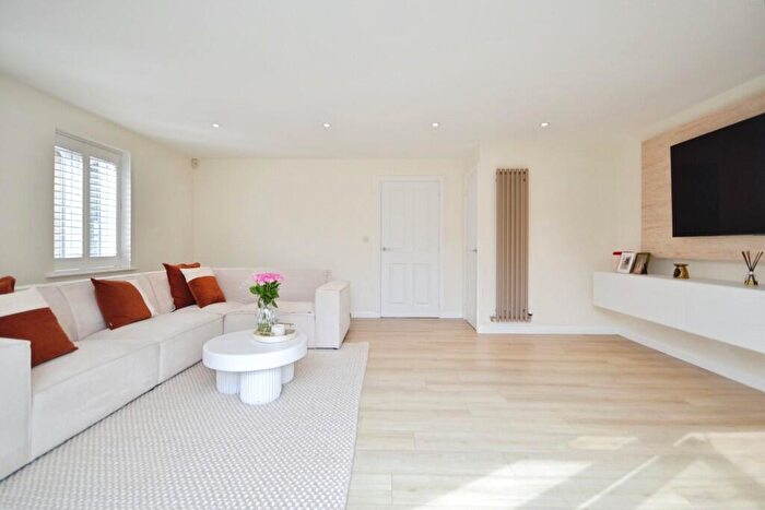 4 Bedroom Detached House To Rent In Elstar Road, Ongar, Essex, CM5