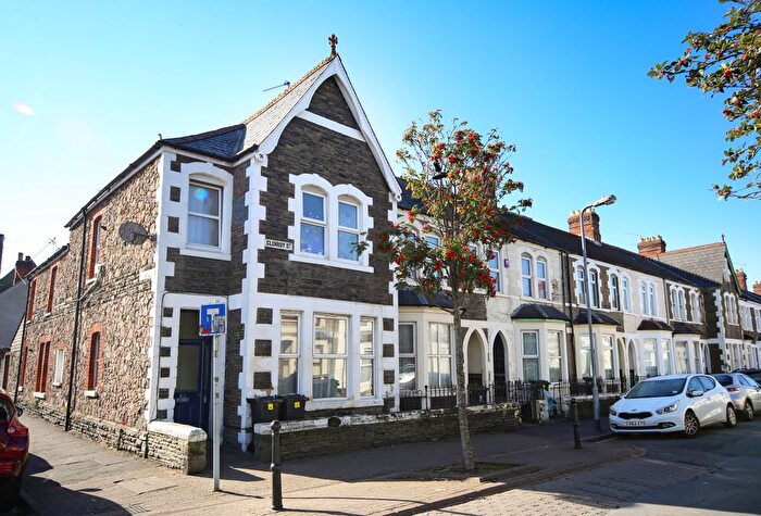 2 Bedroom Flat To Rent In Glenroy Street, Roath, Cardiff, CF24