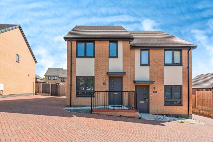 2 Bedroom Semi-Detached House For Sale In Easthorpe Road, Great Gonerby, Grantham, NG31