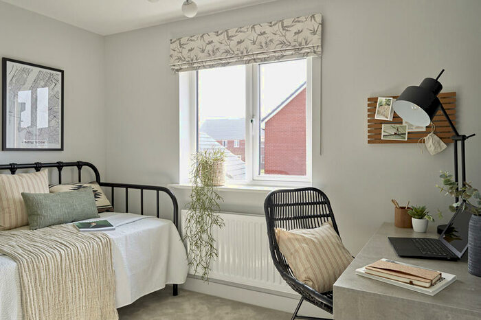 4 Bedroom Detached House For Sale In Poppyfields Linden Homes Sales Office, Irthlingborough Road, Wellingborough, NN8