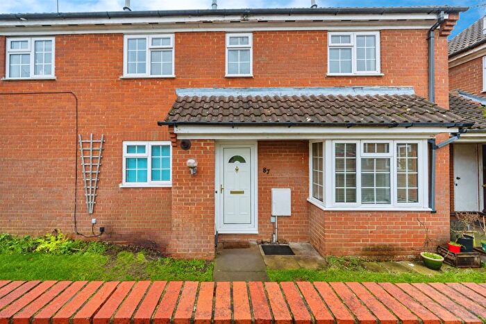 2 Bedroom Terraced House For Sale In Fyne Drive, Linslade, Leighton Buzzard, LU7