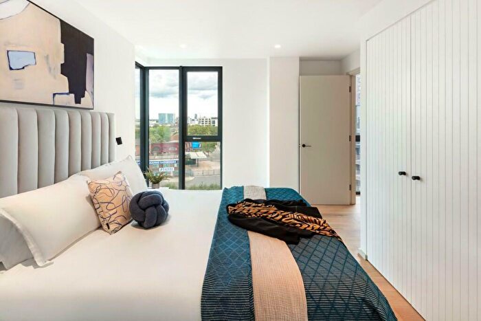 2 Bedroom Apartment To Rent In Author Kings Cross, York Way, London, N1