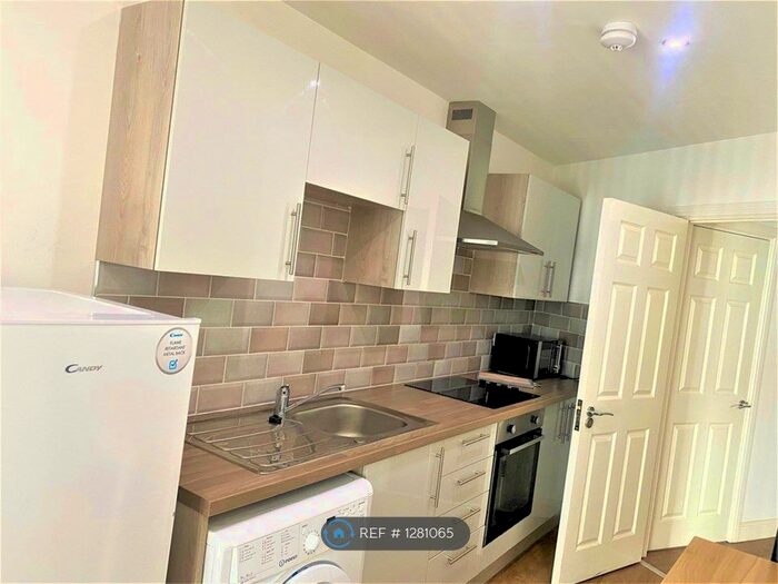 2 Bedroom Flat To Rent In Lee Street, Leicester LE1