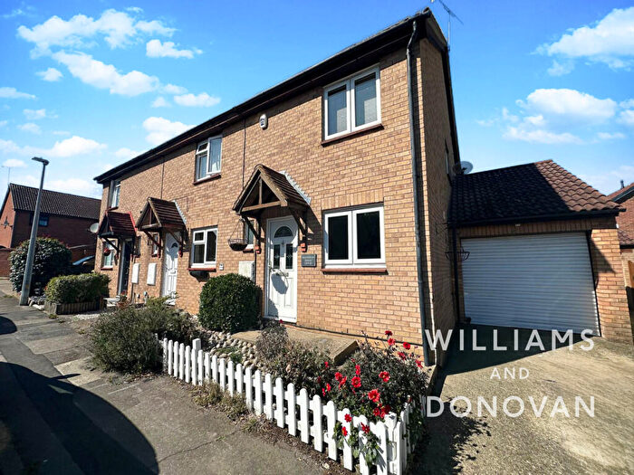 3 Bedroom Detached House To Rent In Sudeley Gardens, Hockley, SS5
