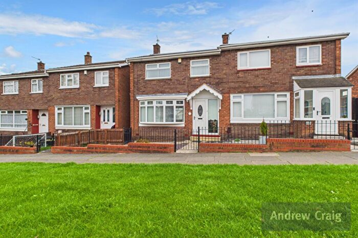 3 Bedroom Semi-Detached House For Sale In Hylton Lane, Downhill, Sunderland, SR5