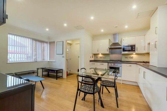 1 Bedroom Flat To Rent In Palace Road, Tulse Hill, SW2