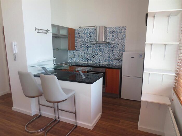 2 Bedroom Apartment To Rent In Asia House Princess Street, M1