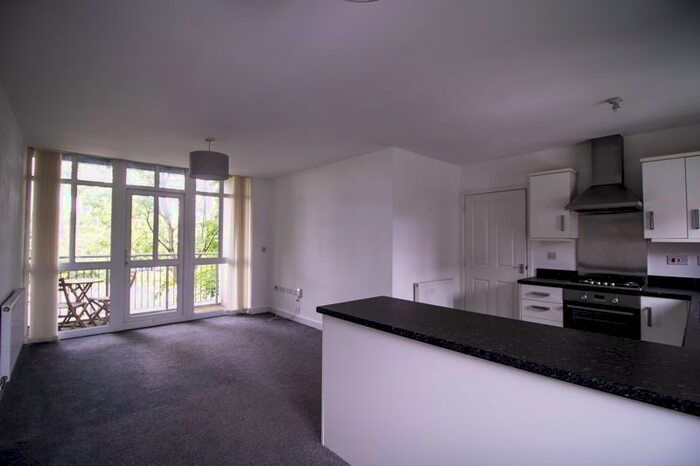 2 Bedroom Flat For Sale In Lostock Lane, Bolton, BL6