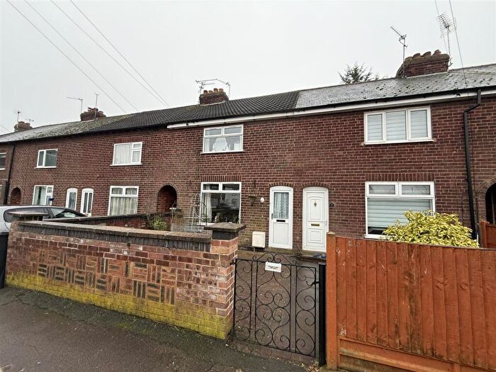 2 Bedroom Town House For Sale In Florence Avenue, Wigston, LE18